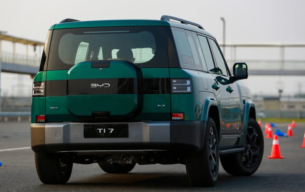 BYD Defender